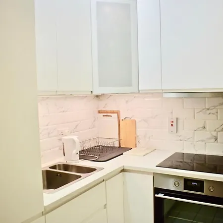 Apartment Lovely 1 Bedroom In